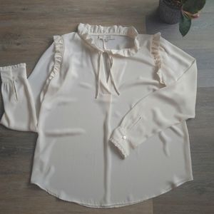 2 for $12🐝 Loft✨ Ruffle Blouse✨Spring Essential!